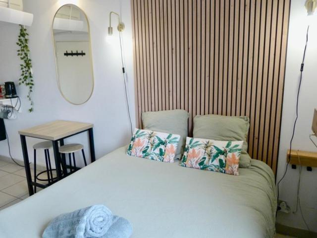 Charmant Studio Le Clos D'Aix Parking Prive Gratuit Et Piscine Aix-en-Provence Exterior foto