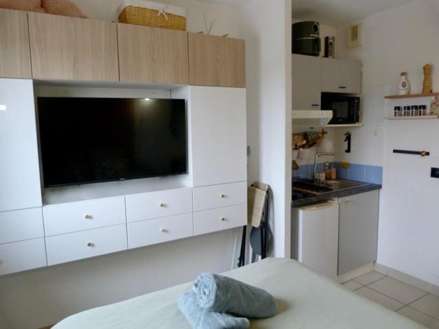 Charmant Studio Le Clos D'Aix Parking Prive Gratuit Et Piscine Aix-en-Provence Exterior foto